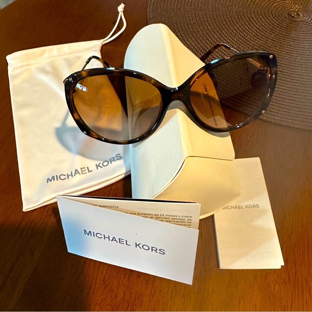 Womens Michael Kors Morro Bay Sunglasses NIP 59mm Round Dark Tortoise NEW